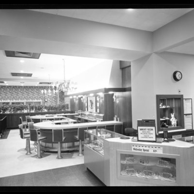 Hot Shoppes display cases and lunch counter 2 [51552-24]